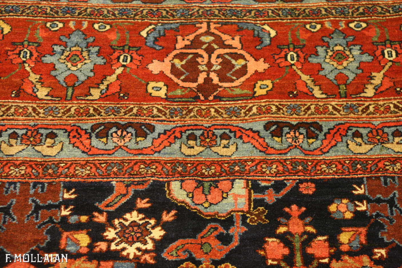 A Larg Antique Persian Bijar (Bidjar) Carpet n°:57847487